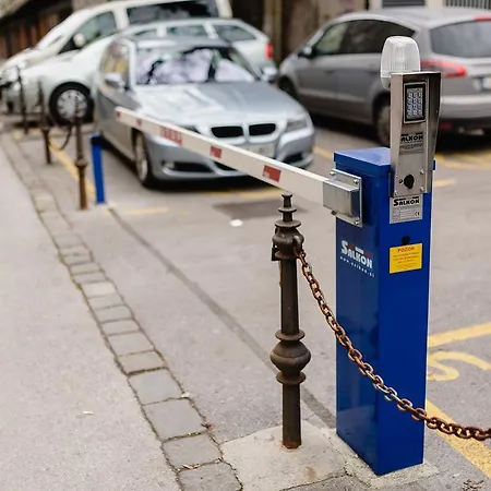 Atticus 2* Ljubljana